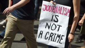 Gambar demonstrasi kebebasan pers di Berlin (Sumber : howstuffworks)