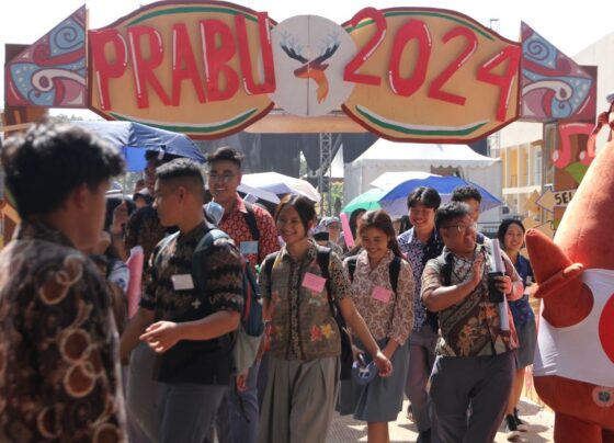 Gambar persiapan student festival Prabu 2024 (Sumber: Fotografi Warta Kema)