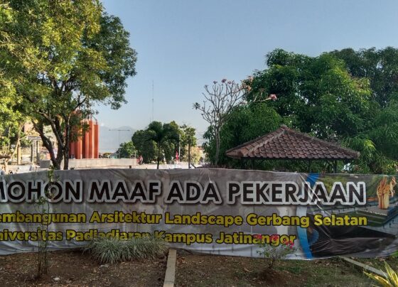 Gambar Pemberitahuan Proyek Revitalisasi Gerlam (Sumber: Fotografi Warta Kema)