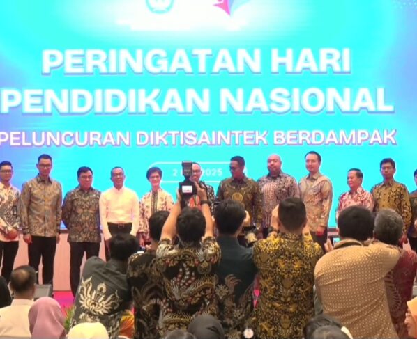Peluncuran Diktisaintek Berdampak oleh Kementerian Pendidikan Tinggi, Sains, dan Teknologi (Sumber: Kanal YouTube Kemendiktisaintek)