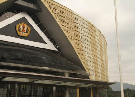Gedung Rektorat Universitas Padjadjaran (Sumber: Warta Kema Unpad)
